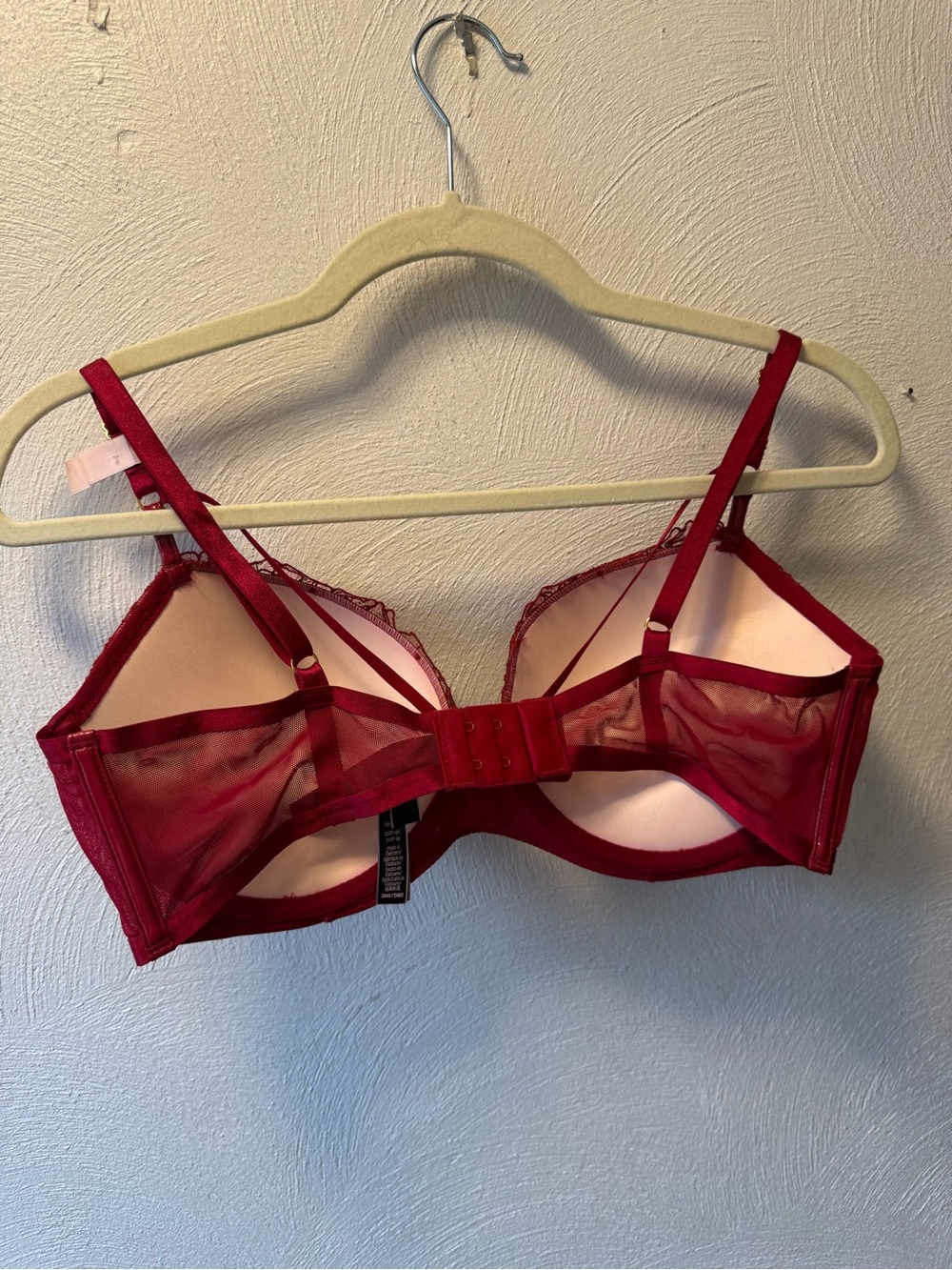 Victoria’s Secret Very Sexy Push-Up Bra 36D Red Lace Embroidered Mesh Valentine - Picture 3 of 5
